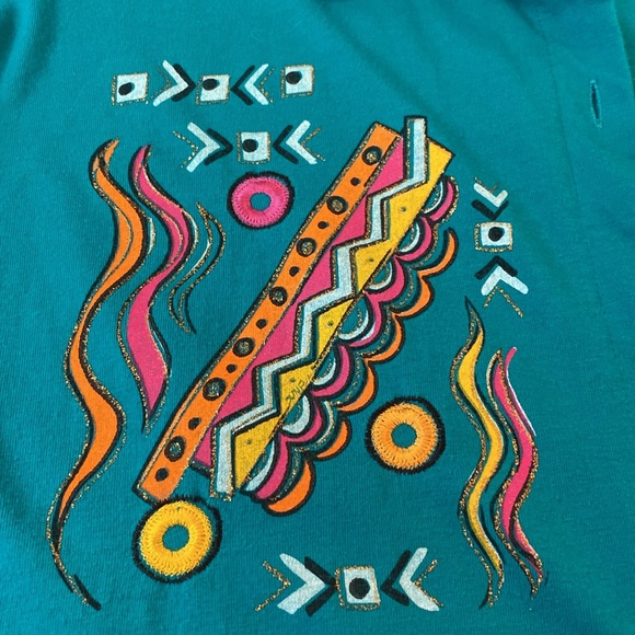 Northern Spirit Woman - button down top. Size 1X - Picture 4 of 9